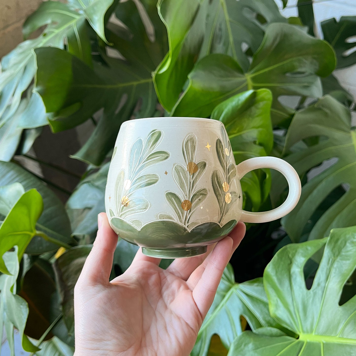 Gold Mistletoe Mug