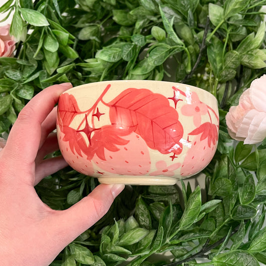 Strawbebby Bowls