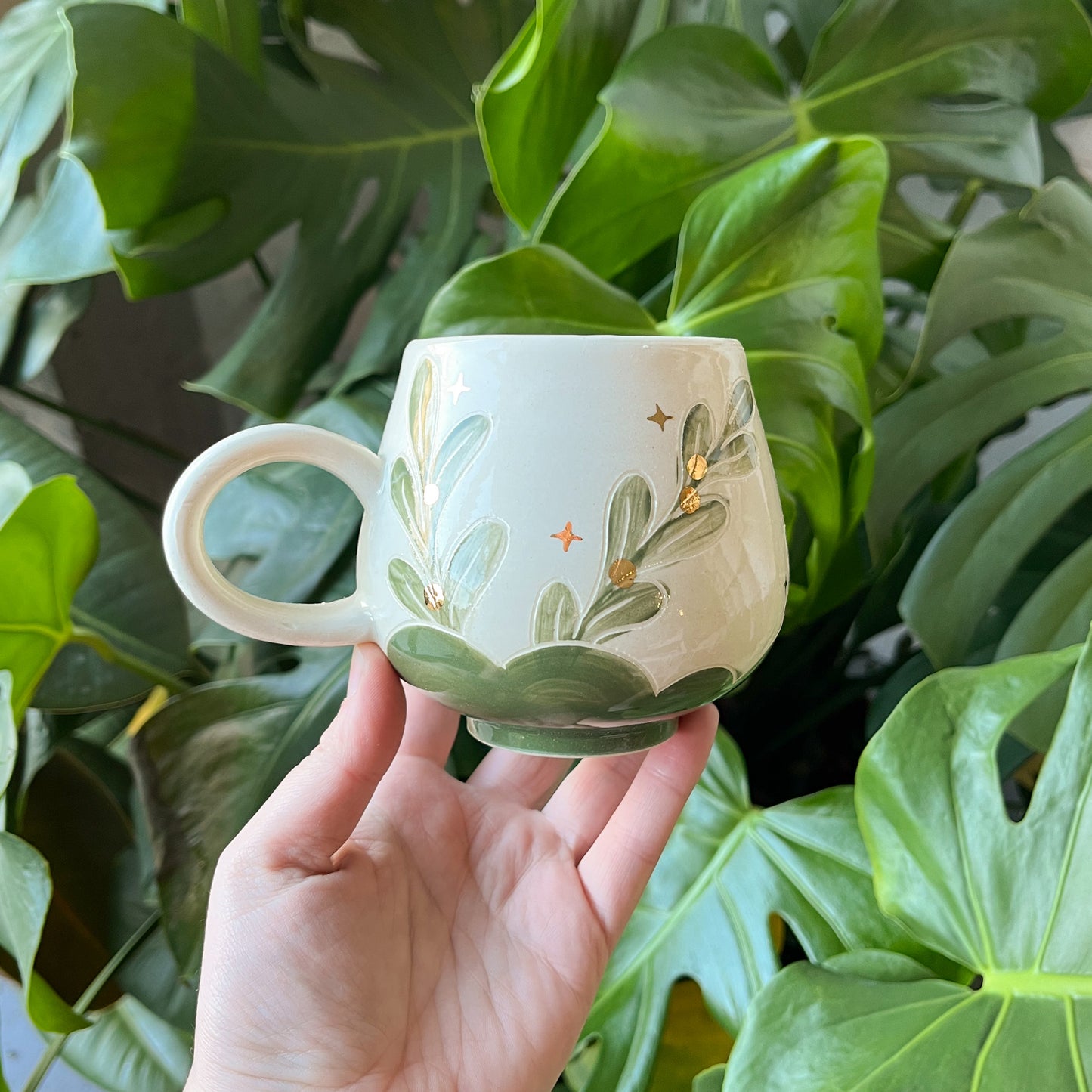 Gold Mistletoe Mug